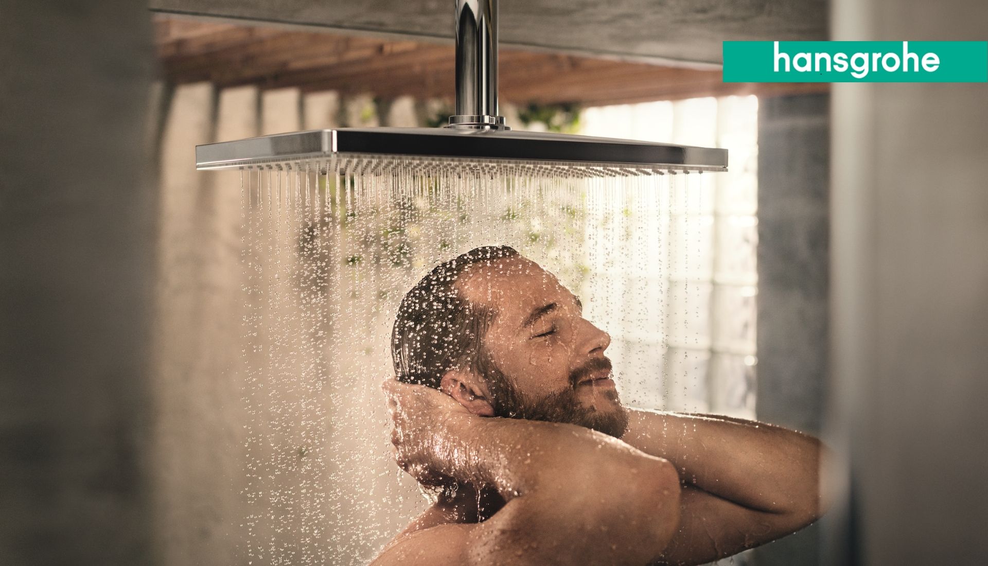 Мужа женой моются в душе. Мужчина в душе. Фотосессия под душем. Человек под душем. Мужчина моется.